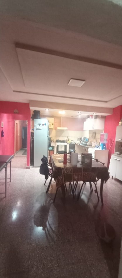 Venta Casa de 5 Ambientes 3 dormitorios Vicente Gallo 3300
