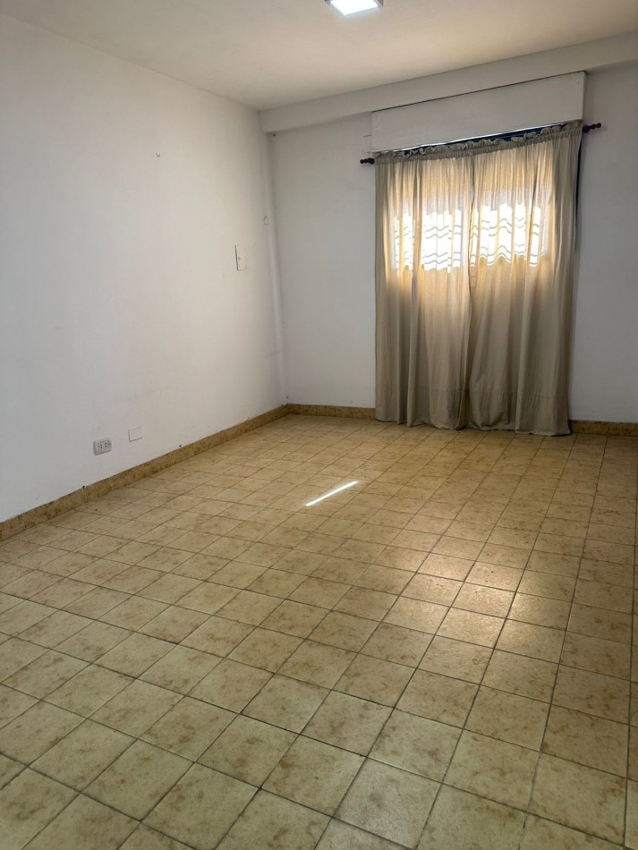 DEPARTAMENTO 3 DORMITORIOS - BOLIVIA 597