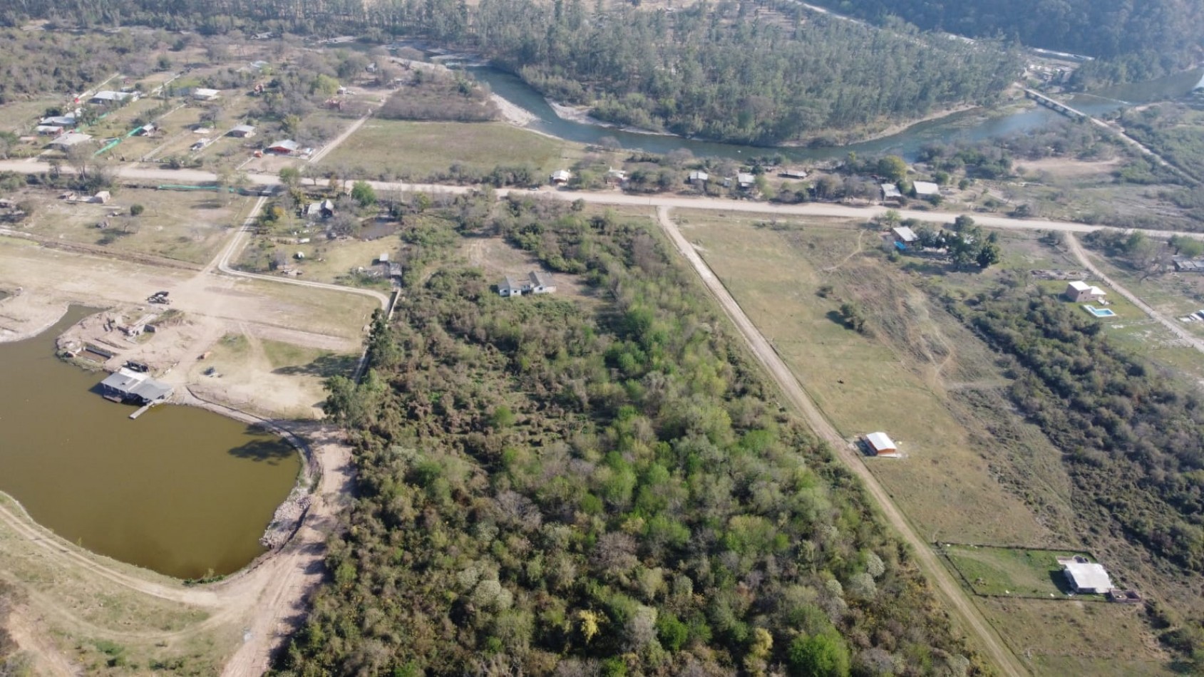 TERRENO DE 5 HECTAREAS CON UNA CASA EN EL CADILLAL