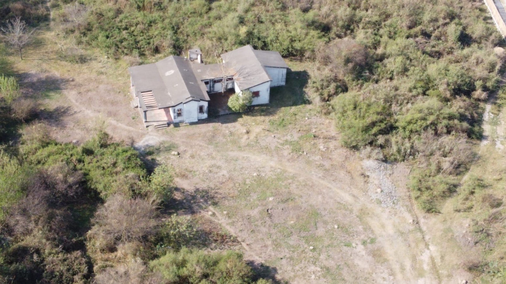 TERRENO DE 5 HECTAREAS CON UNA CASA EN EL CADILLAL