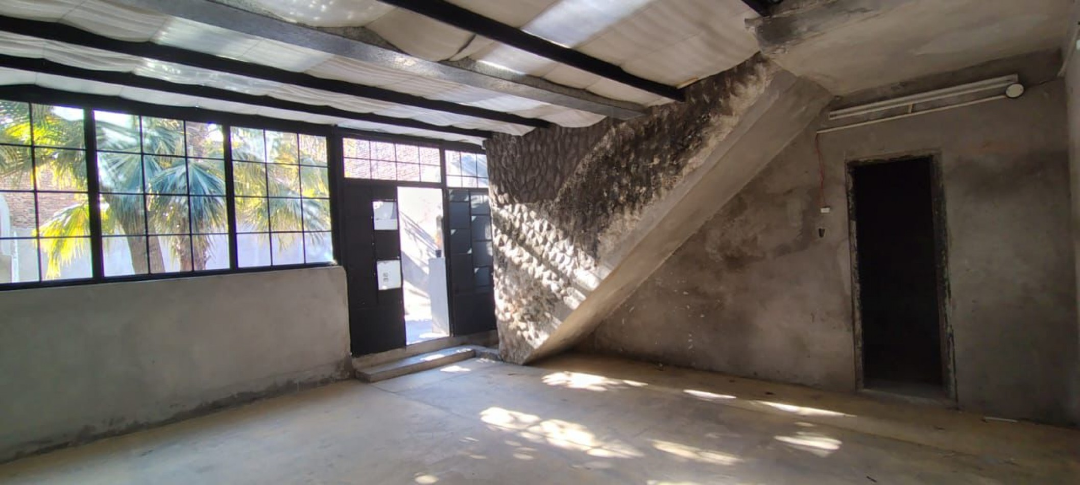 PROPIEDAD COMERCIAL EN ALQUILER - SALTA AL 200