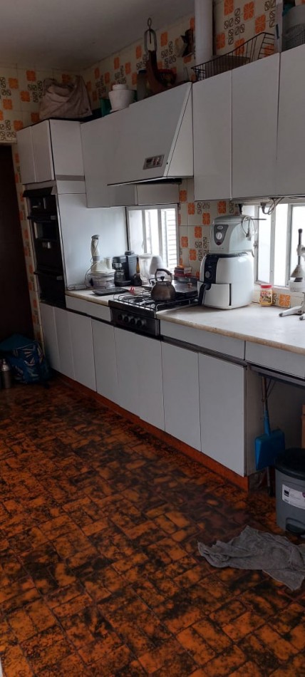 CASA 3 DORMITORIOS - MENDOZA AL 100