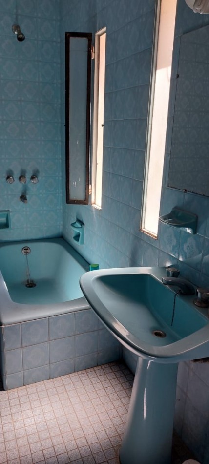 CASA 3 DORMITORIOS - MENDOZA AL 100