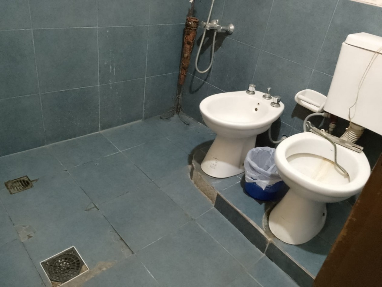 PROPIEDAD CON DESTINO COMERCIAL Y RESIDENCIAL EN AV MITRE