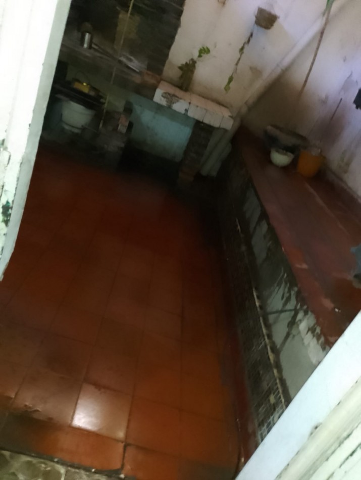 PROPIEDAD CON DESTINO COMERCIAL Y RESIDENCIAL EN AV MITRE