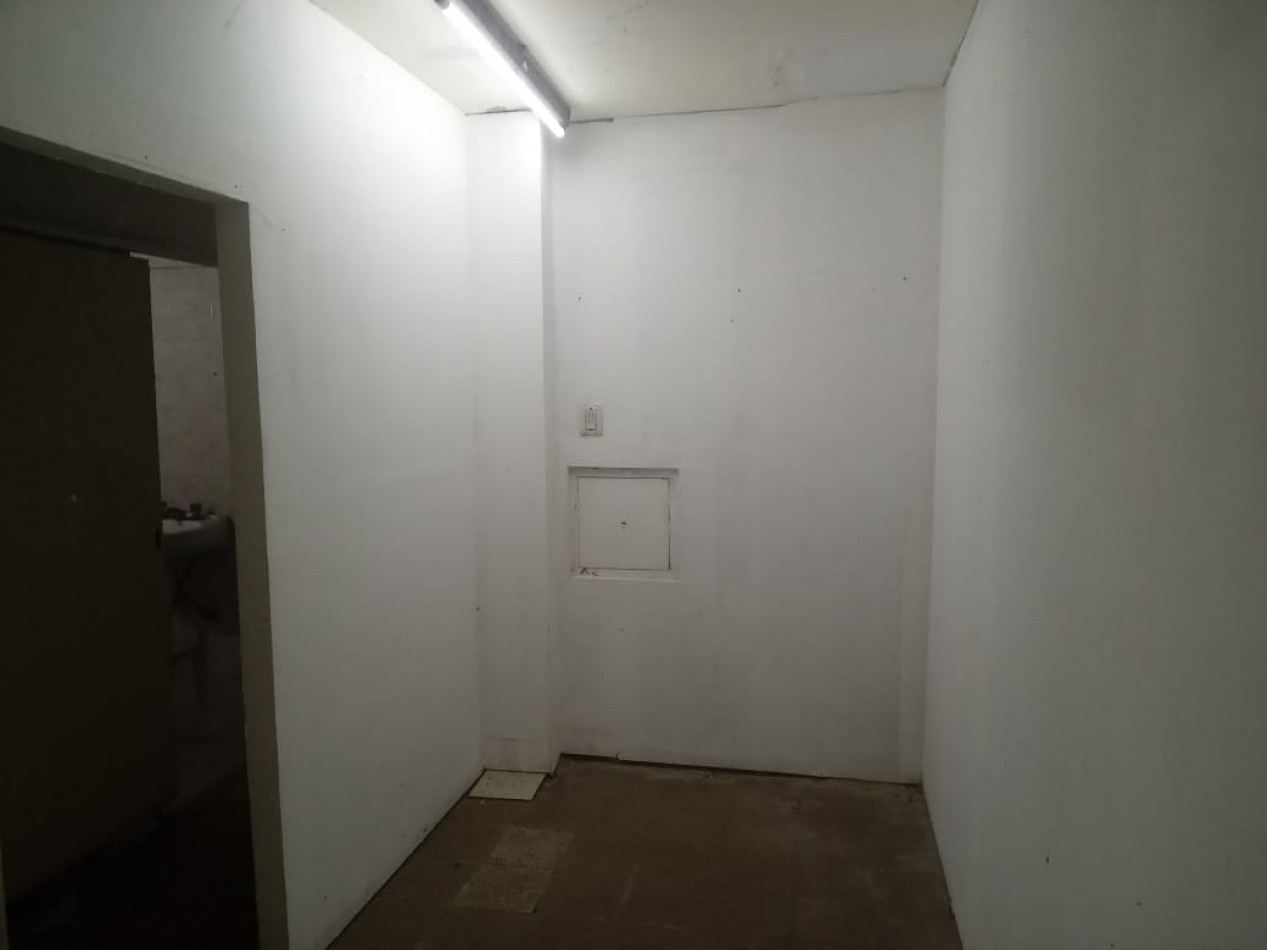 PROPIEDAD CON DESTINO COMERCIAL Y RESIDENCIAL EN AV MITRE