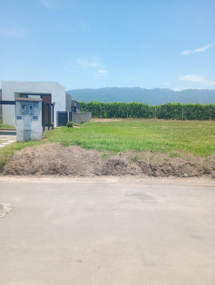 TERRENO EN BARRIO PRIVADO 10 DE ABRIL