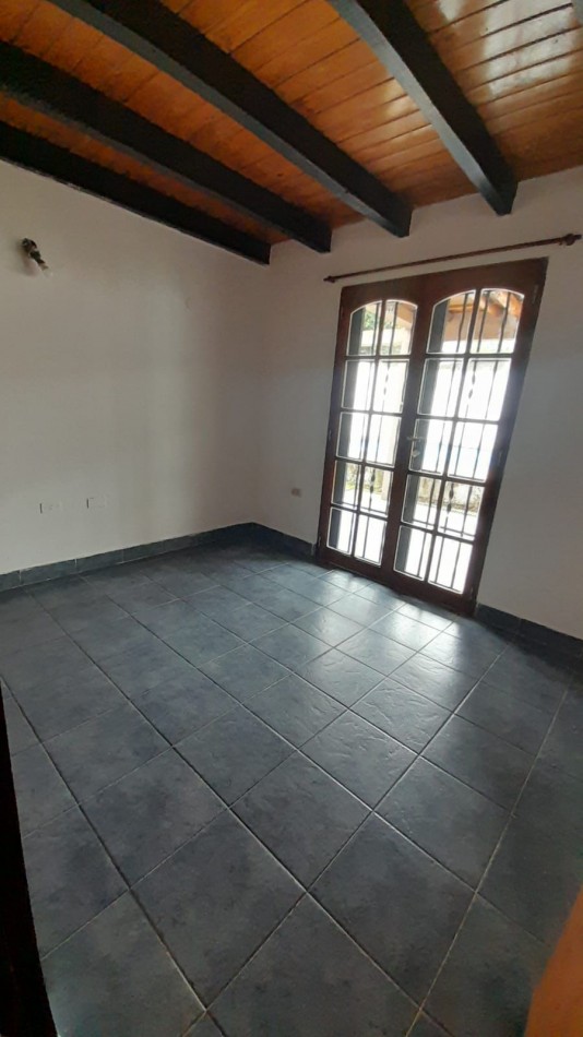 HERMOSA CASA DE 4 DORMITORIOS EN ALQUILER - YERBA BUENA