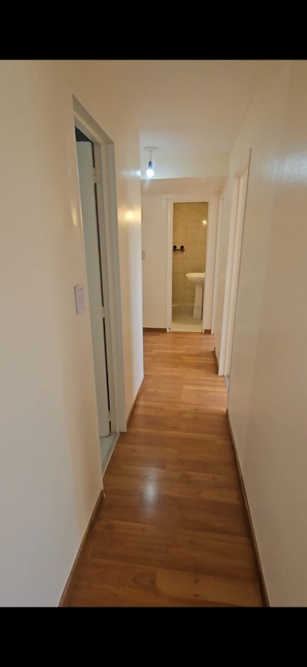 Venta - amplio departamento de 4 dormitorios. Pleno centro, Buenos Aires 600