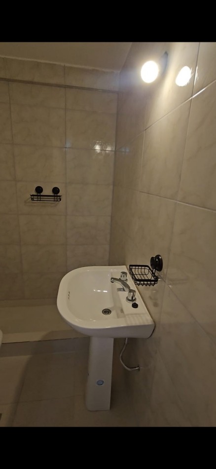 Venta - amplio departamento de 4 dormitorios. Pleno centro, Buenos Aires 600