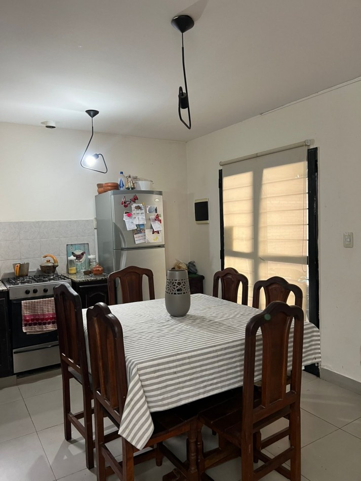 HERMOSA CASA DE 2 DORMITORIOS EN VENTA