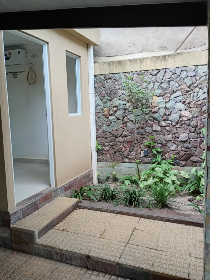 Casa de 3 dormitorios en. Yerba Buena 