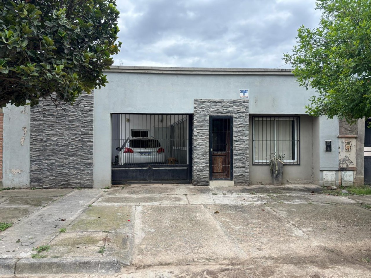 HERMOSA CASA DE 3 DORMITORIOS EN VENTA - LOMAS DE TAFI