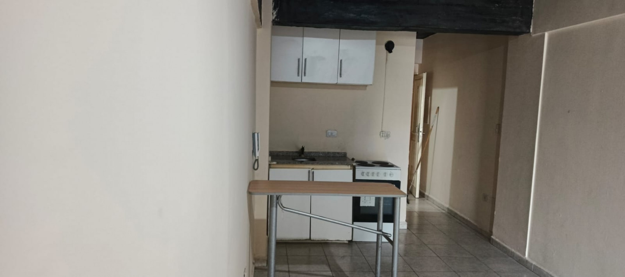 Monoambiente con balcon en barrio sur