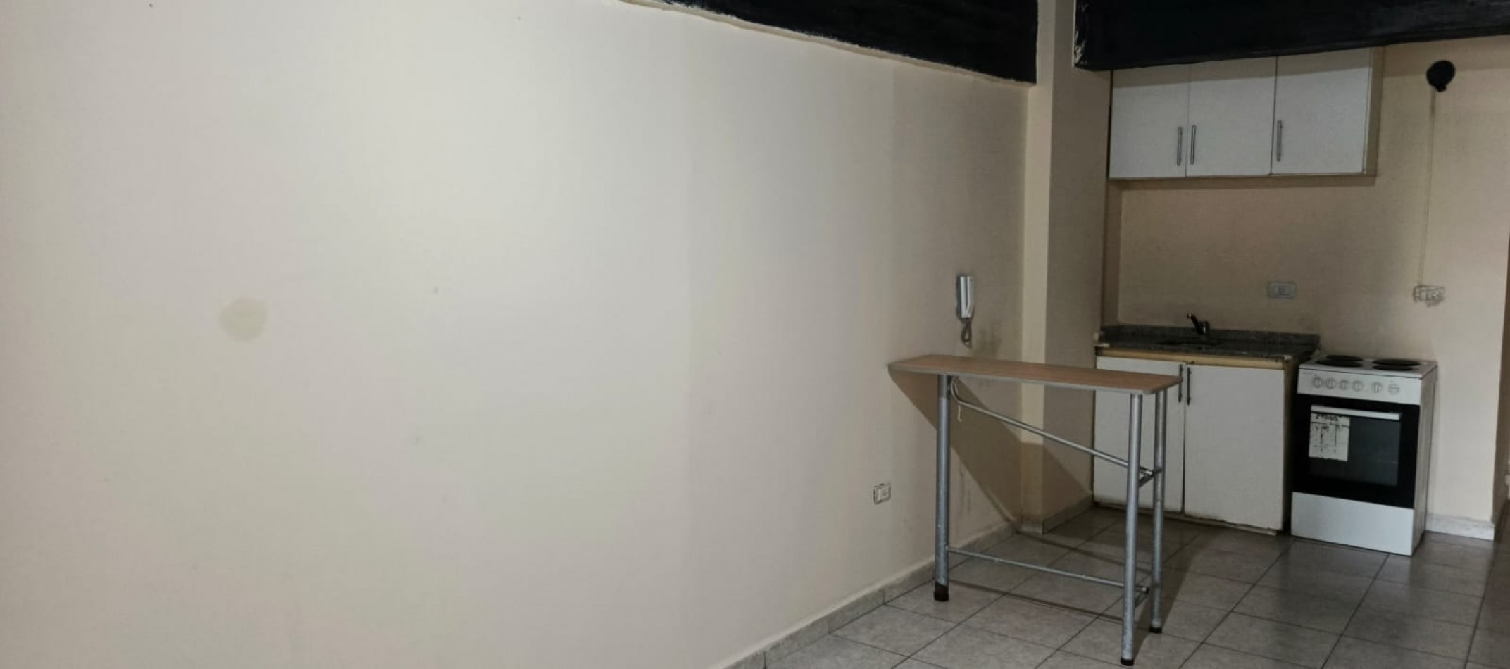 Monoambiente con balcon en barrio sur