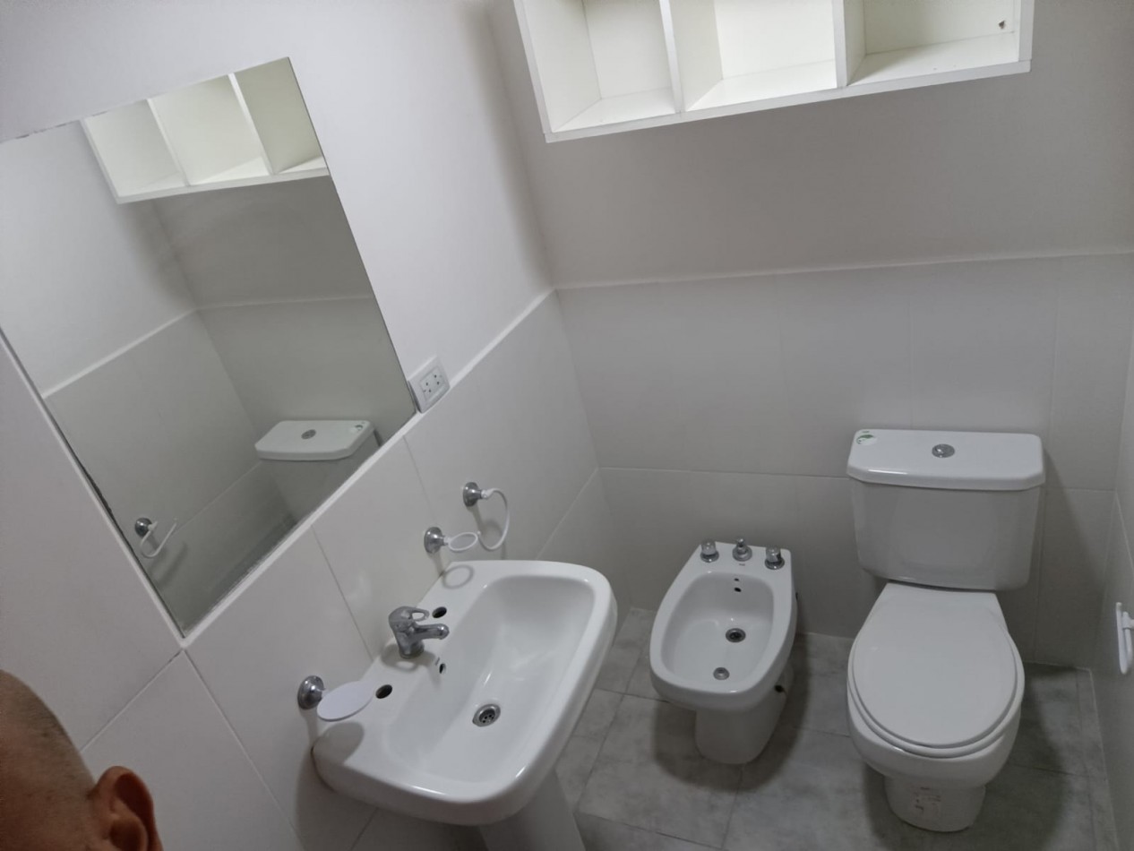 MONOAMBIENTE EN ALQUILER - AYACUCHO 965