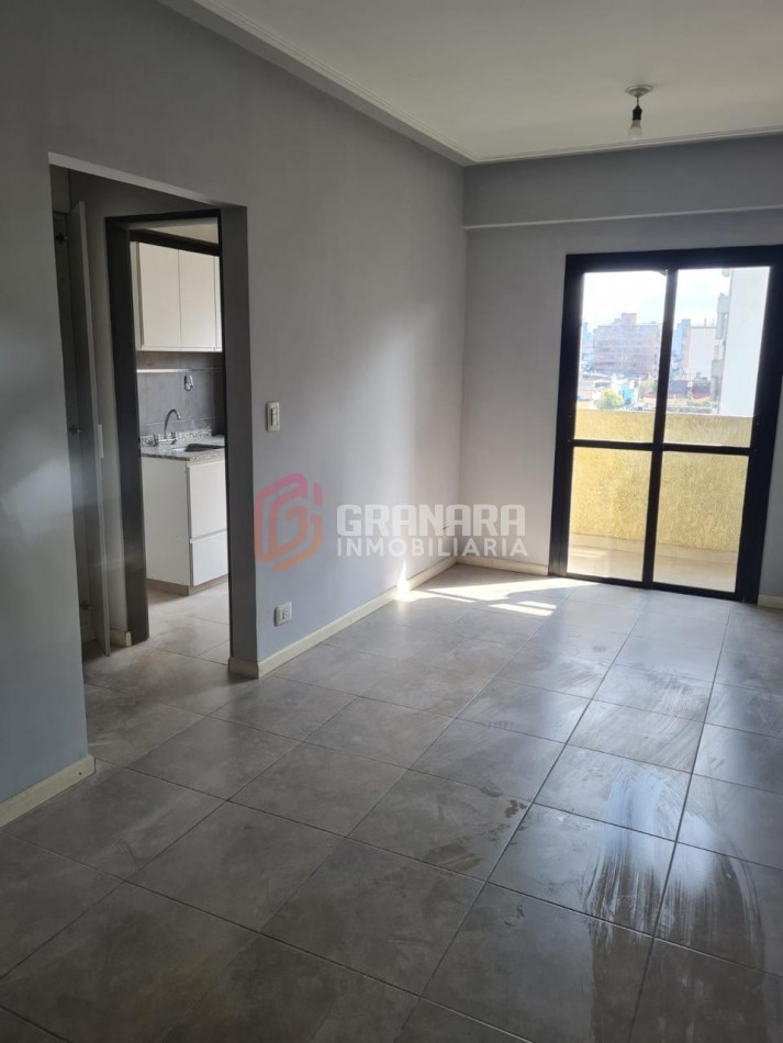 HERMOSO MONOAMBIENTE EN BARRIO SUR - LAMADRID Y ENTRE RIOS