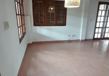 HERMOSA CASA DE 4 DORMITORIOS EN ALQUILER - YERBA BUENA