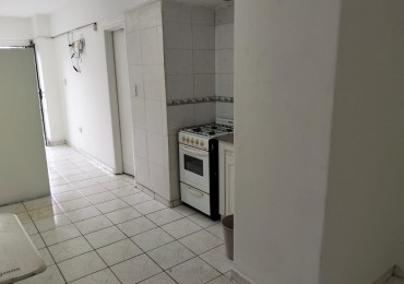 Monoambiente en alquiler - Bernabe Araoz 140