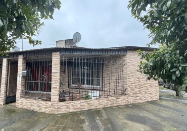 Casa en venta - 3 dormitorios. Aguilares