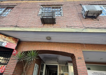 ALQUILER UN DORMITORIO IDEAL USO COMERCIAL O VIVIENDA LAMADRID 500 B SUR 