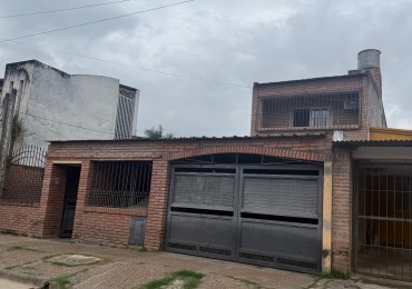 Venta. Casa barrio las acacias. Yerba buena
